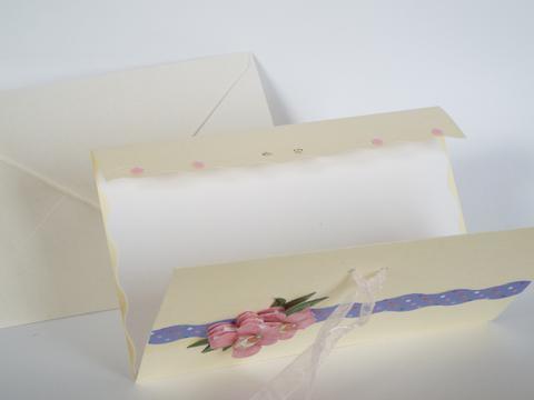 crème fleurs noeud